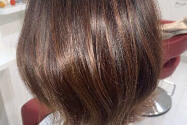 秋のヘアチェンジに♪ 首元スッキリ“大人の上品ボブ”が30〜40代に人気｜you & i hair design