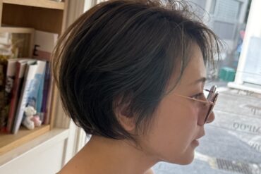 【多毛・くせ毛でもコンパクトに】広がりを抑えた丸みショートとアッシュベージュの白髪染め🍎